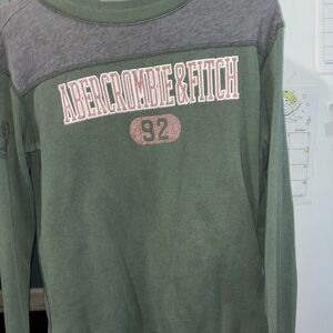 Abercrombie & Fitch womens Olive Green Crewneck Sweater